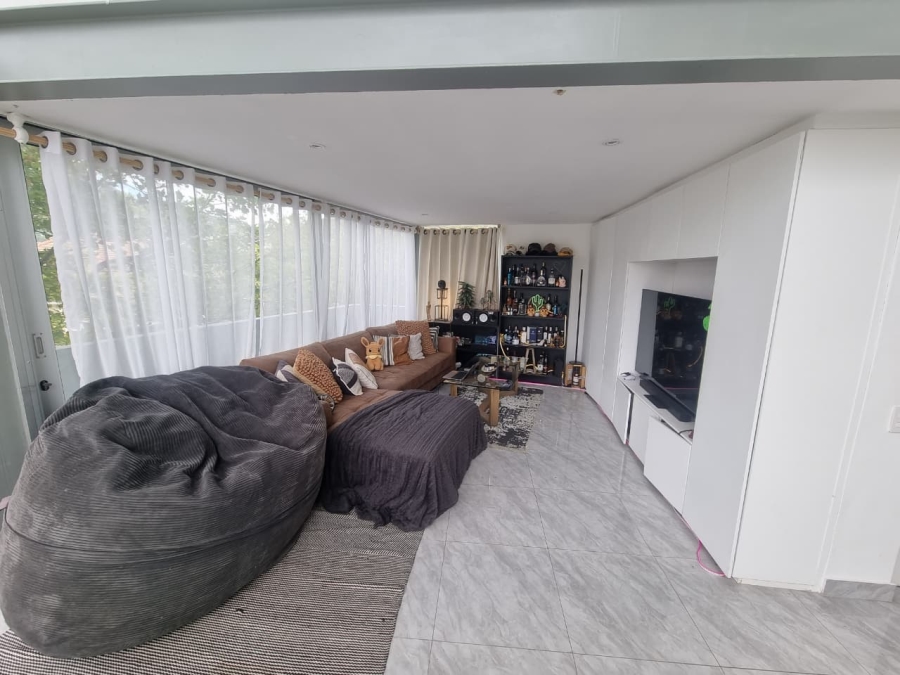 To Let 2 Bedroom Property for Rent in Tamboerskloof Western Cape